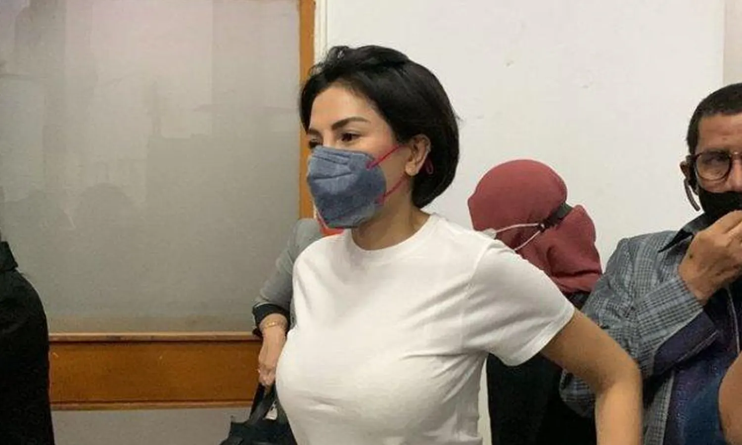 Eksepsi Nikita Mirzani Ditolak, Sidang Dugaan Pencemaran Nama Baik Lanjut ke Tahap Pembuktian